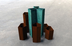 Vasi Minareto, acciaio corten, design by Valentina De Carolis